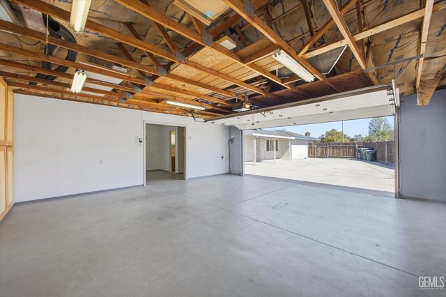 3616 Rocky Road Avenue, Bakersfield, CA 93309