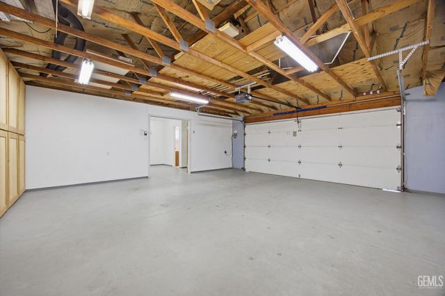 3616 Rocky Road Avenue, Bakersfield, CA 93309