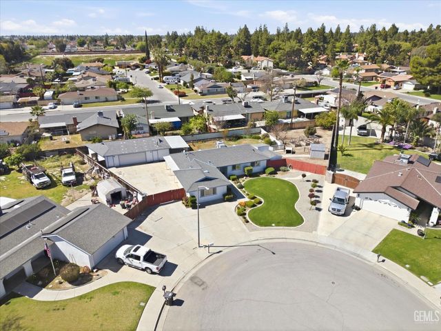 3616 Rocky Road Avenue, Bakersfield, CA 93309