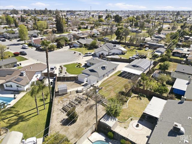 3616 Rocky Road Avenue, Bakersfield, CA 93309