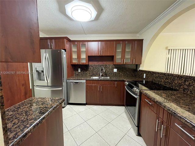16240 Laurel Drive 101, Weston, FL 33326