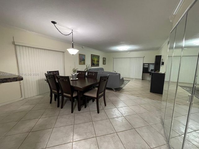 16240 Laurel Drive 101, Weston, FL 33326