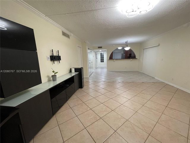16240 Laurel Drive 101, Weston, FL 33326