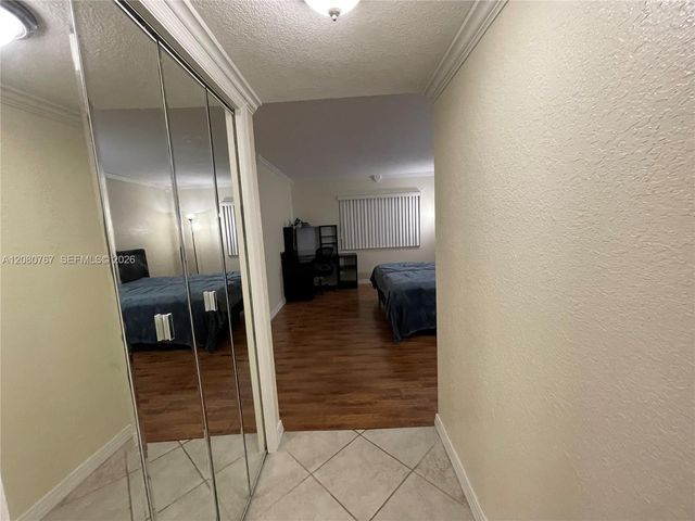 16240 Laurel Drive 101, Weston, FL 33326