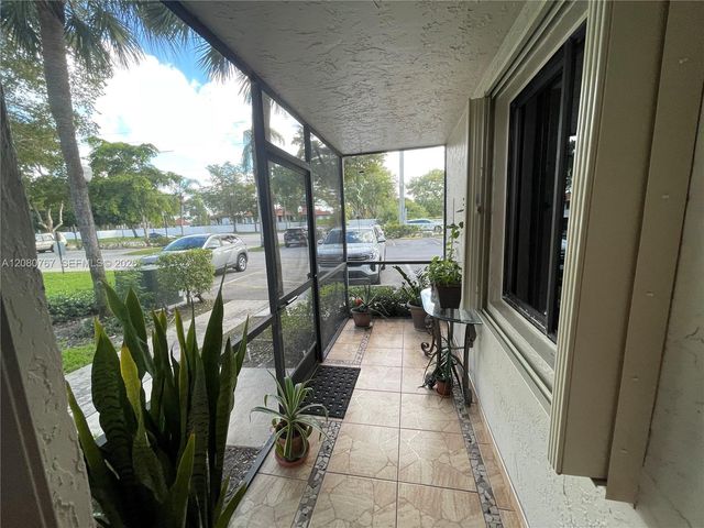 16240 Laurel Drive 101, Weston, FL 33326