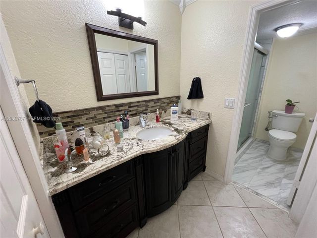 16240 Laurel Drive 101, Weston, FL 33326