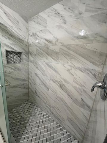 16240 Laurel Drive 101, Weston, FL 33326