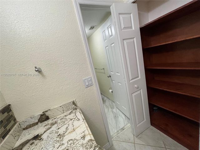 16240 Laurel Drive 101, Weston, FL 33326