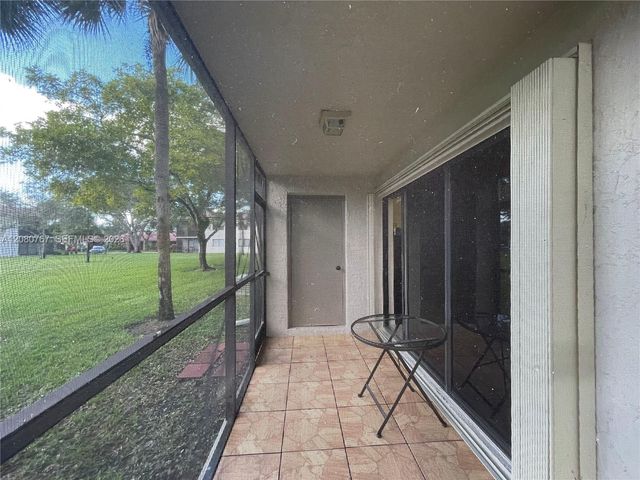 16240 Laurel Drive 101, Weston, FL 33326