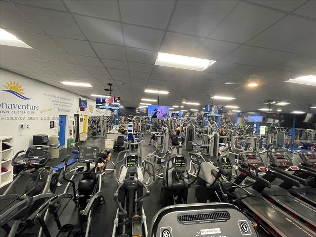 16240 Laurel Drive 101, Weston, FL 33326