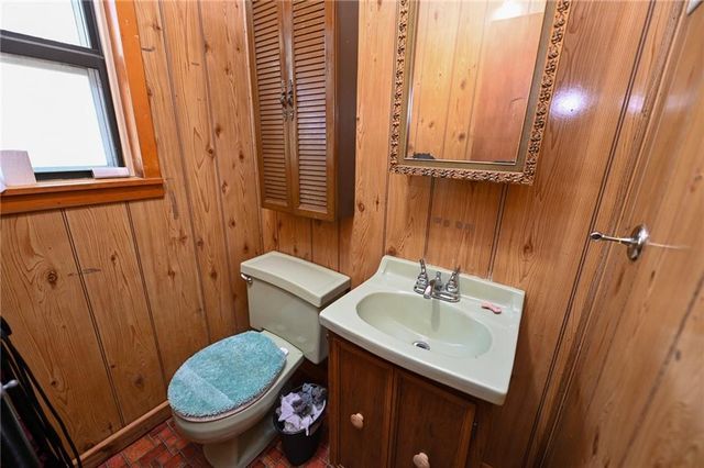 600 W Hunter Street, Nevada, MO 64772