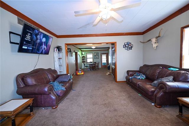 600 W Hunter Street, Nevada, MO 64772