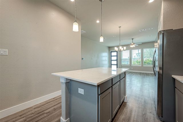 7703 Rainbow Close Lane, Houston, TX 77055