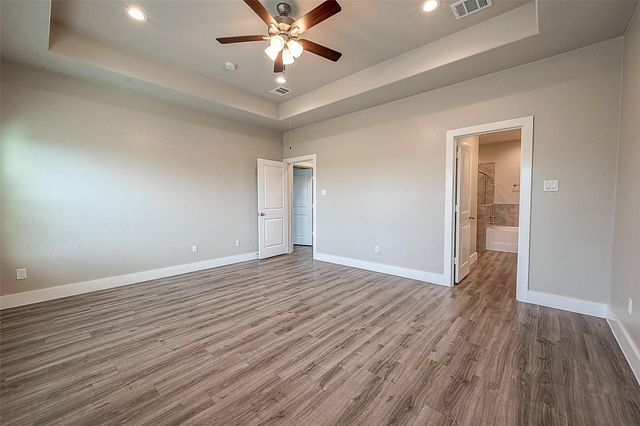 7703 Rainbow Close Lane, Houston, TX 77055