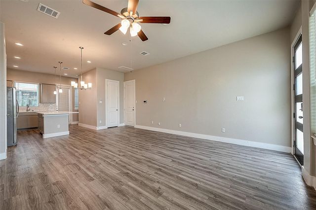 7703 Rainbow Close Lane, Houston, TX 77055