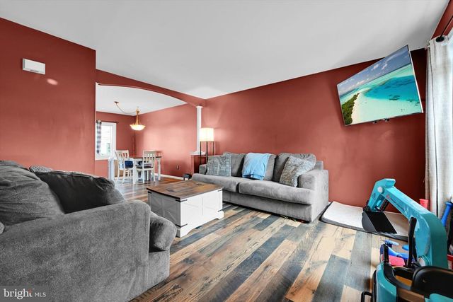 10 BRADFORD CIR, Myerstown, PA 17067
