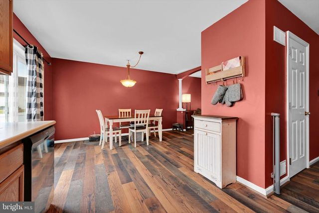 10 BRADFORD CIR, Myerstown, PA 17067