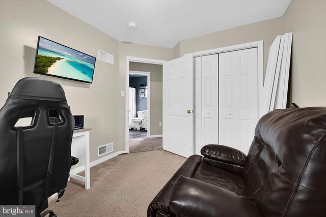 10 BRADFORD CIR, Myerstown, PA 17067