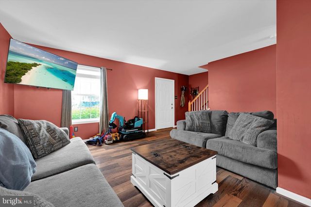 10 BRADFORD CIR, Myerstown, PA 17067