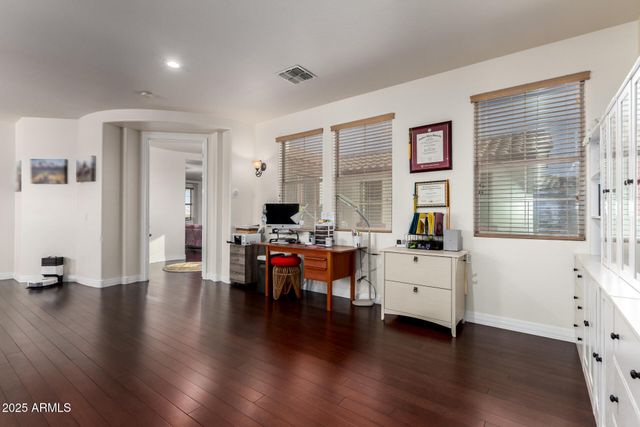 6233 S ROCHESTER Drive, Gilbert, AZ 85298