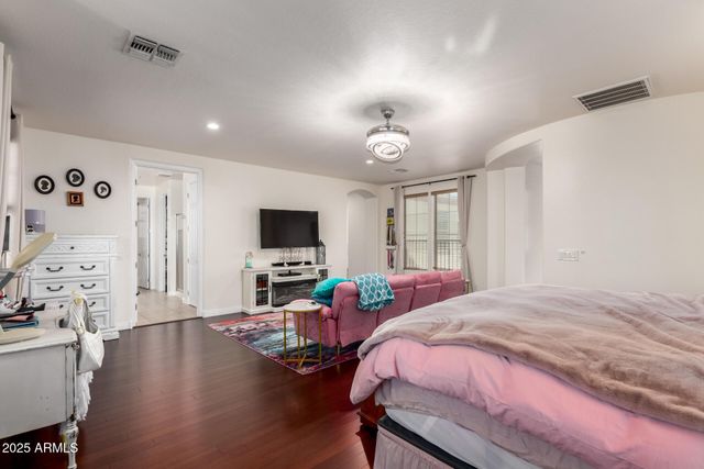 6233 S ROCHESTER Drive, Gilbert, AZ 85298