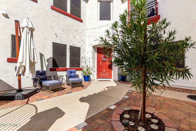 6233 S ROCHESTER Drive, Gilbert, AZ 85298