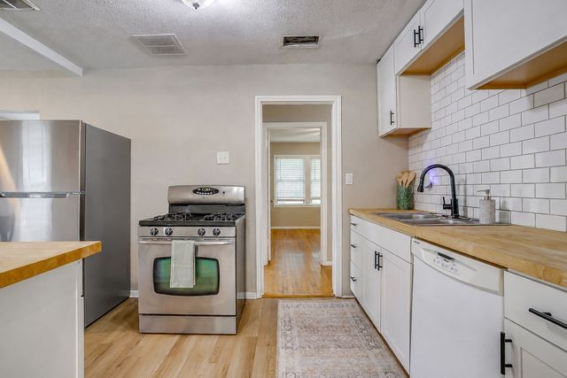 3504 Mission Street, Fort Worth, TX 76109