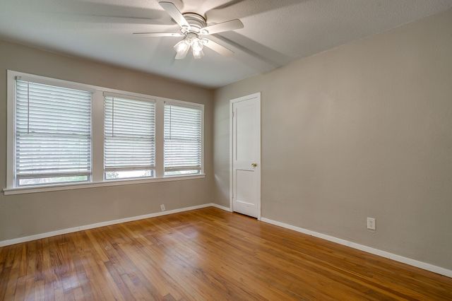 3504 Mission Street, Fort Worth, TX 76109