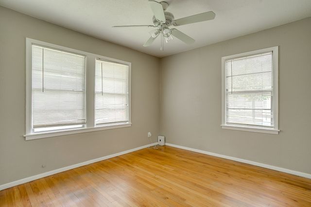 3504 Mission Street, Fort Worth, TX 76109