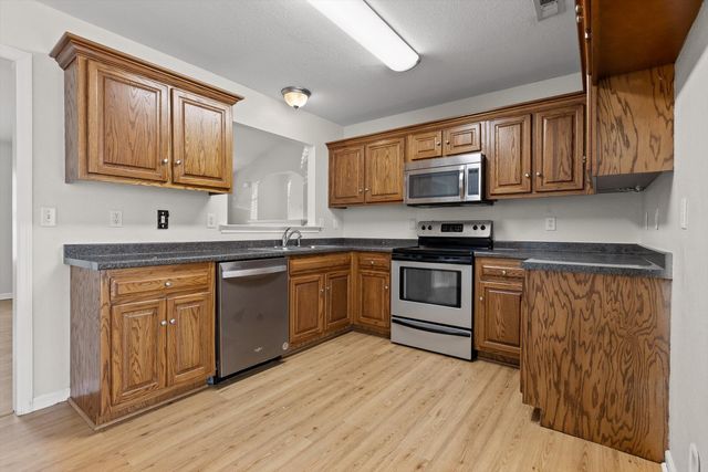 2003 Cedar Creek Drive, Rossville, GA 30741