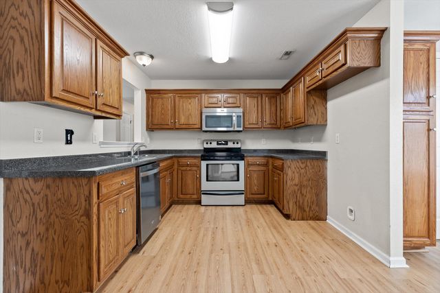 2003 Cedar Creek Drive, Rossville, GA 30741