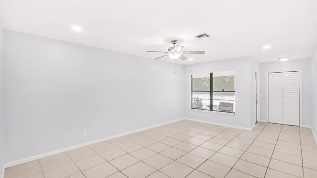 7106 NW 80th Avenue, Tamarac, FL 33321