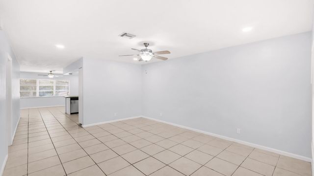 7106 NW 80th Avenue, Tamarac, FL 33321