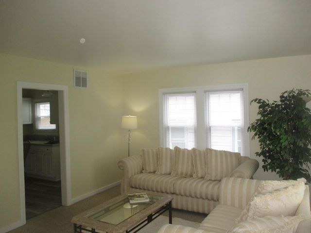 8322 White Oak Avenue, Munster, IN 46321