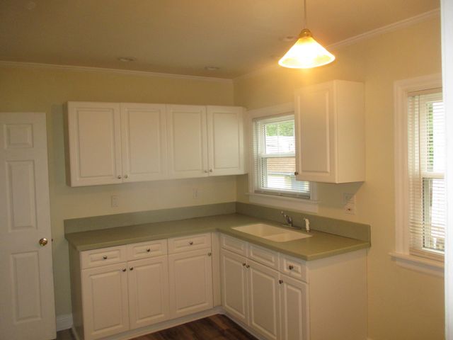 8322 White Oak Avenue, Munster, IN 46321