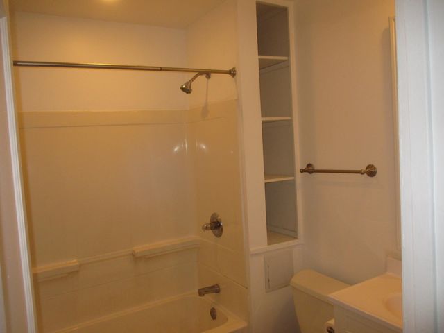 8322 White Oak Avenue, Munster, IN 46321