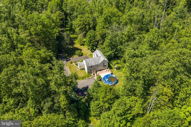 305 THOUSAND ACRE RD, Sellersville, PA 18960