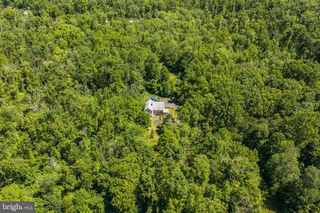 305 THOUSAND ACRE RD, Sellersville, PA 18960