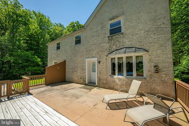 305 THOUSAND ACRE RD, Sellersville, PA 18960