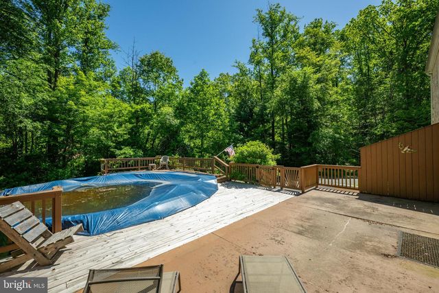 305 THOUSAND ACRE RD, Sellersville, PA 18960