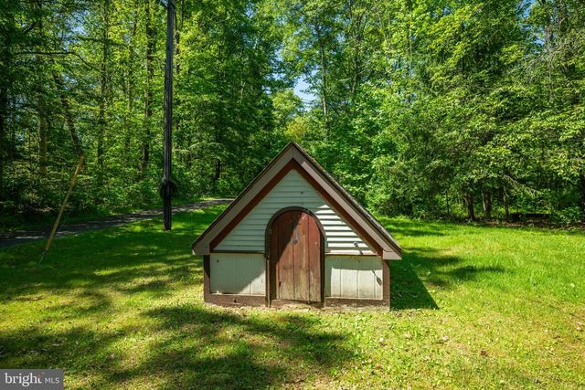 305 THOUSAND ACRE RD, Sellersville, PA 18960