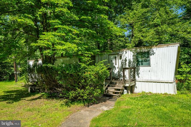 305 THOUSAND ACRE RD, Sellersville, PA 18960