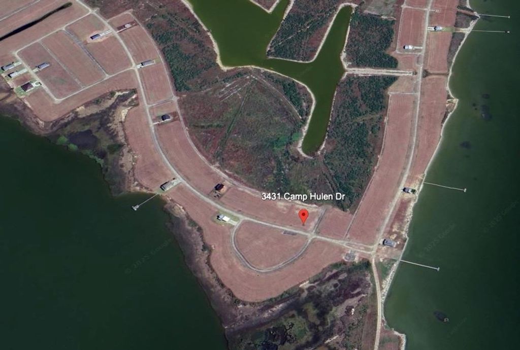 3431 Camp Hulen Drive, Palacios, TX 77465