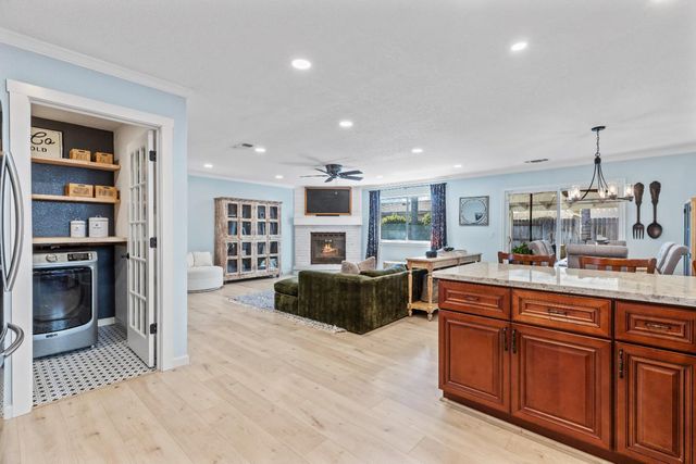 1458 Harvest Dr, Ripon, CA 95366