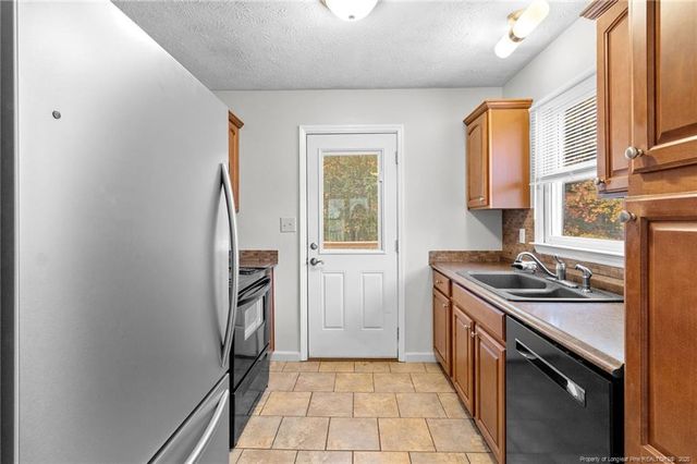 400 Abbottswood Drive, Fayetteville, NC 28301