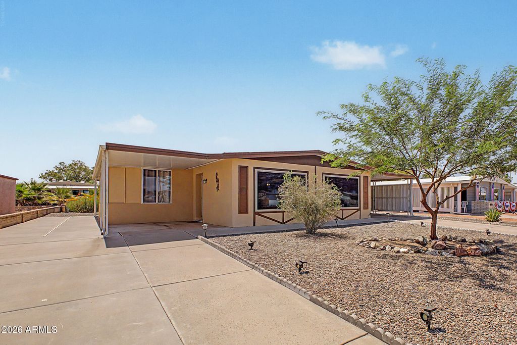 8965 E Sun Lakes Boulevard N, Sun Lakes, AZ 85248 — exterior