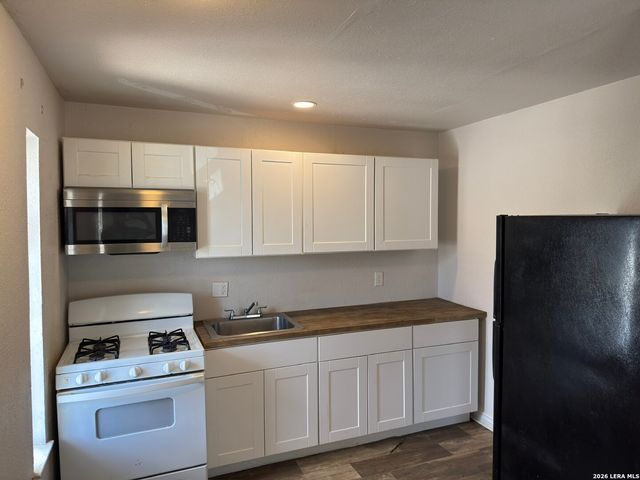 3614 Neer Ave Apt 3, San Antonio, TX 78201