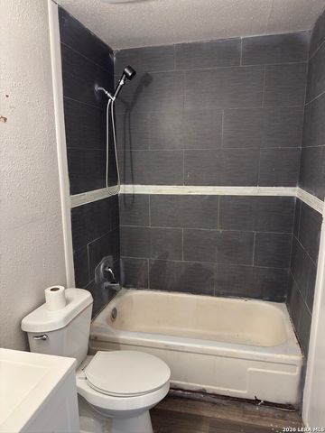 3614 Neer Ave Apt 3, San Antonio, TX 78201