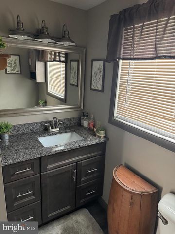 721 MOUNTAIN, Lykens, PA 17048