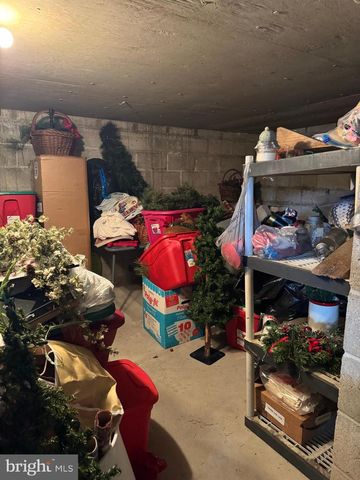 721 MOUNTAIN, Lykens, PA 17048